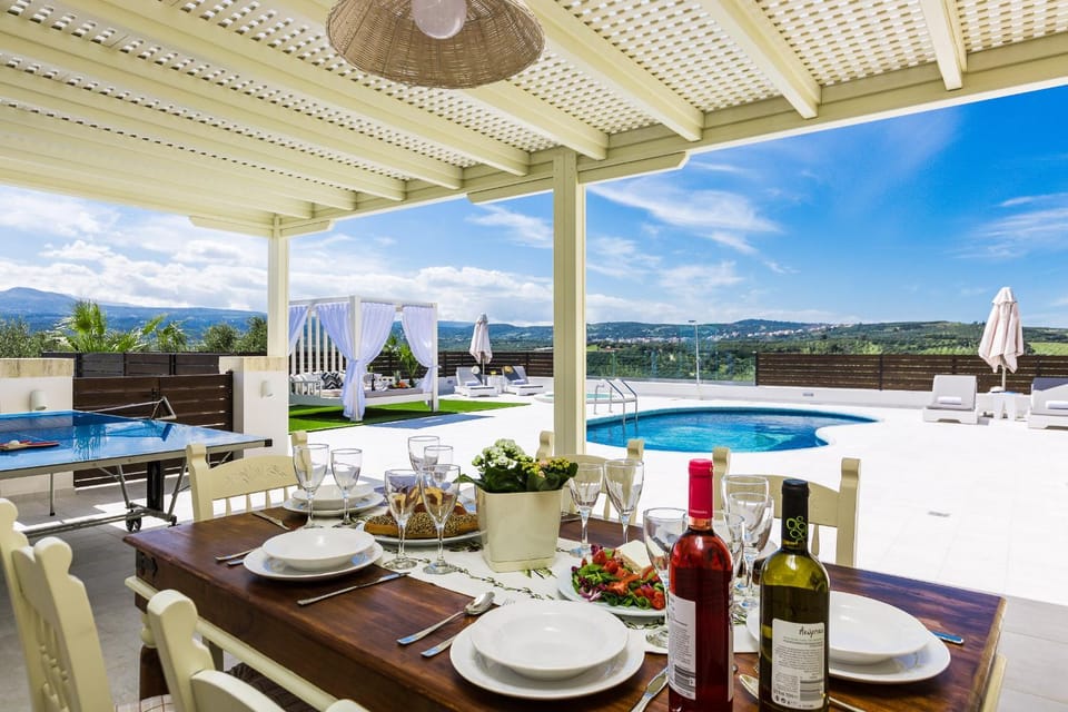 Table tennis, Balcony/Terrace, Swimming pool, Swimming pool