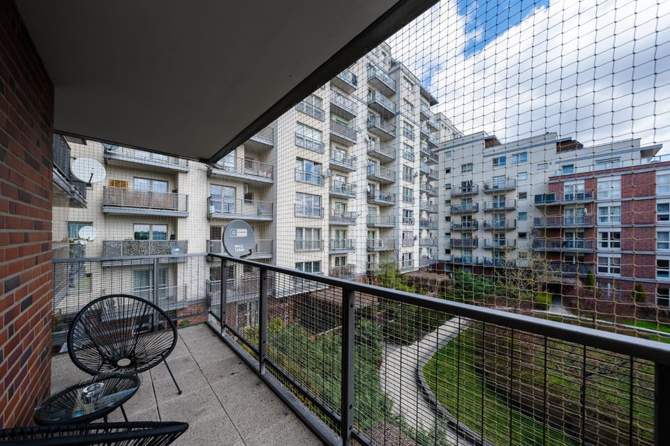 Property building, Patio, View (from property/room), Balcony/Terrace, City view