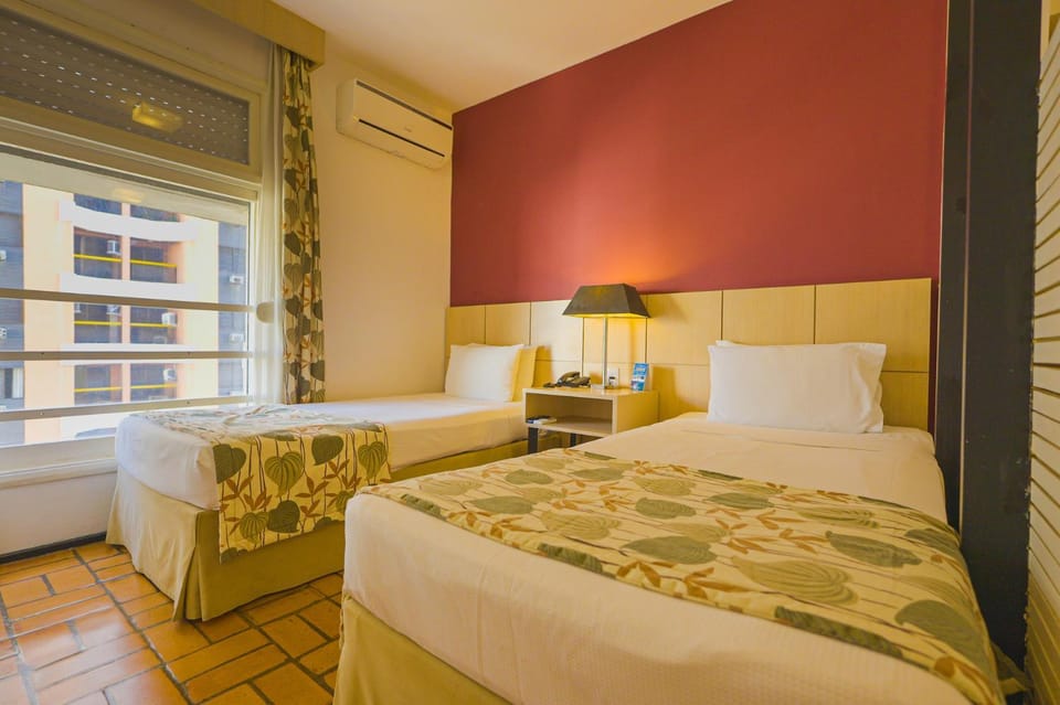 Bed, Photo of the whole room, Bedroom, air conditioner