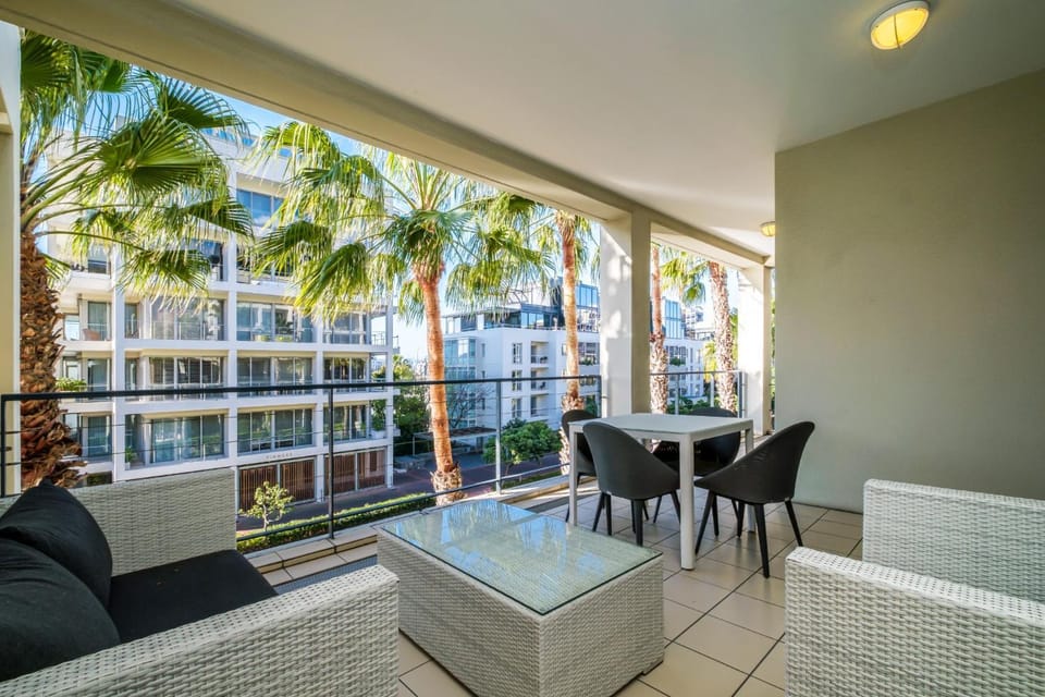 Patio, View (from property/room), Balcony/Terrace, Balcony/Terrace, Seating area, Dining area