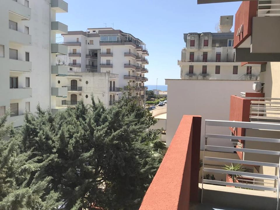 Facade/entrance, Bird's eye view, City view, Sea view, Sea view, Street view, Street view, Inner courtyard view