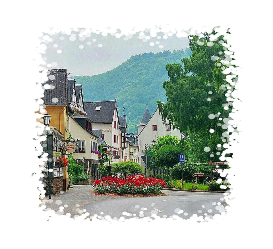 Nearby landmark, Cycling