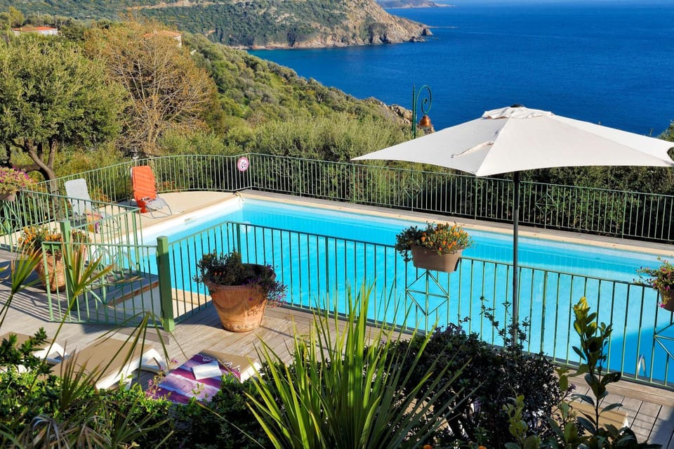Day, Natural landscape, Sea view, Swimming pool