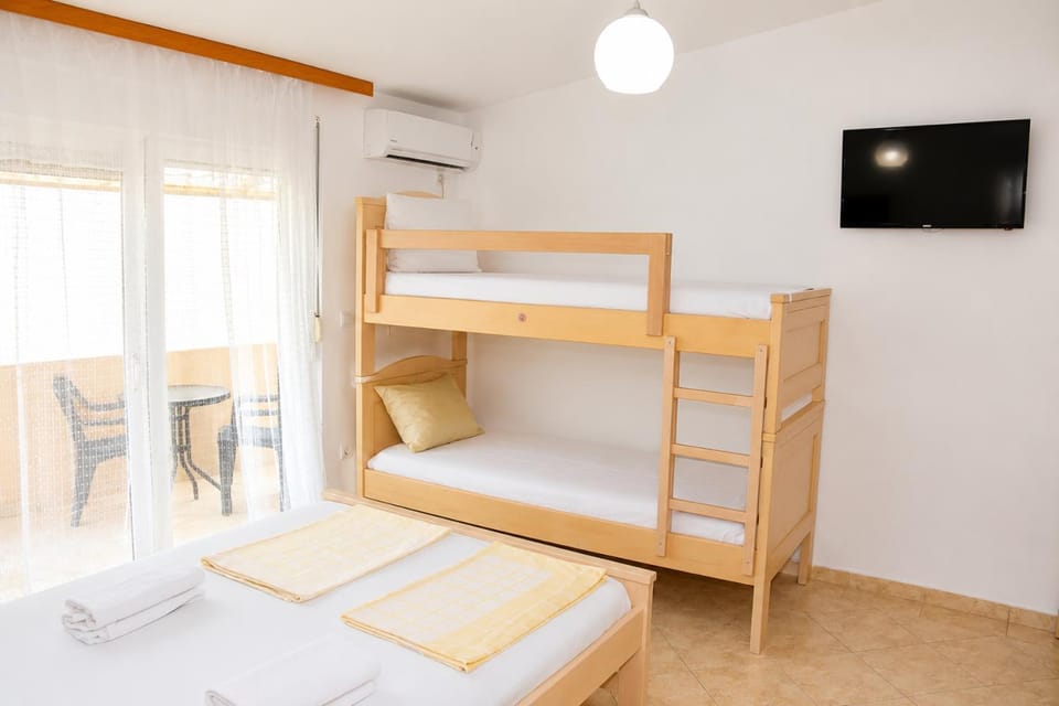 Apartments Nuna Bed and Breakfast in Ulcinj Municipality