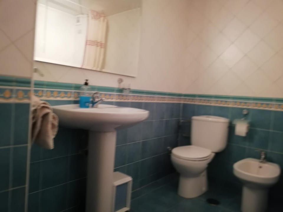 Bathroom, Decorative detail