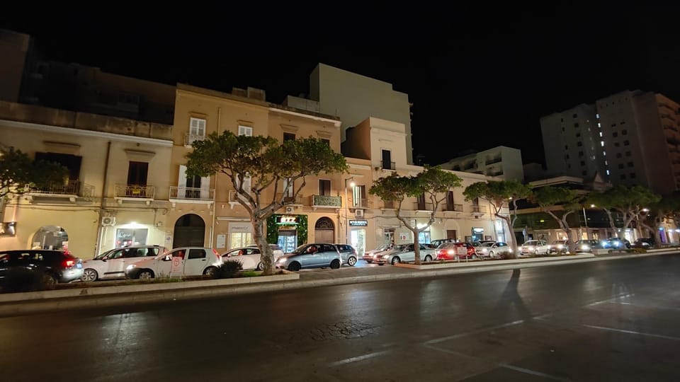 Night, Street view