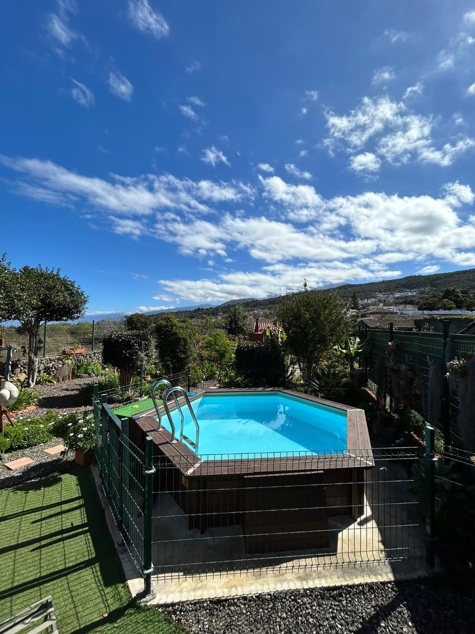 Natural landscape, Mountain view, Pool view, Swimming pool
