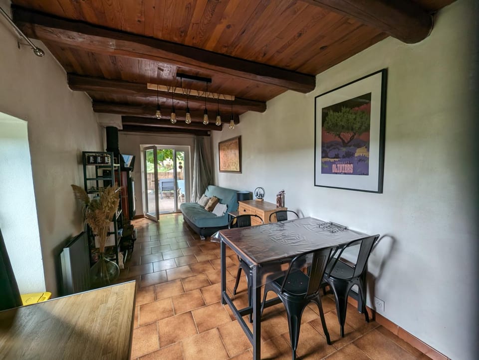 Gîte du tilleul - 3 étoiles - domaine de l'olivier House in Auvergne-Rhône-Alpes