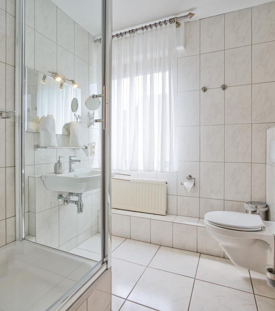 Gästehaus Alexanderhof Bed and Breakfast in Trier-Saarburg