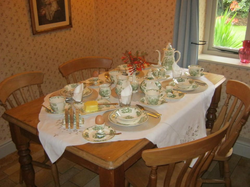 Breakfast, Continental breakfast