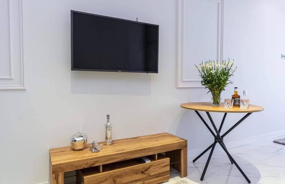 Nikira apartment 152 Smart Plaza Obolon metro Minsk Apartment in Kiev City - Kyiv