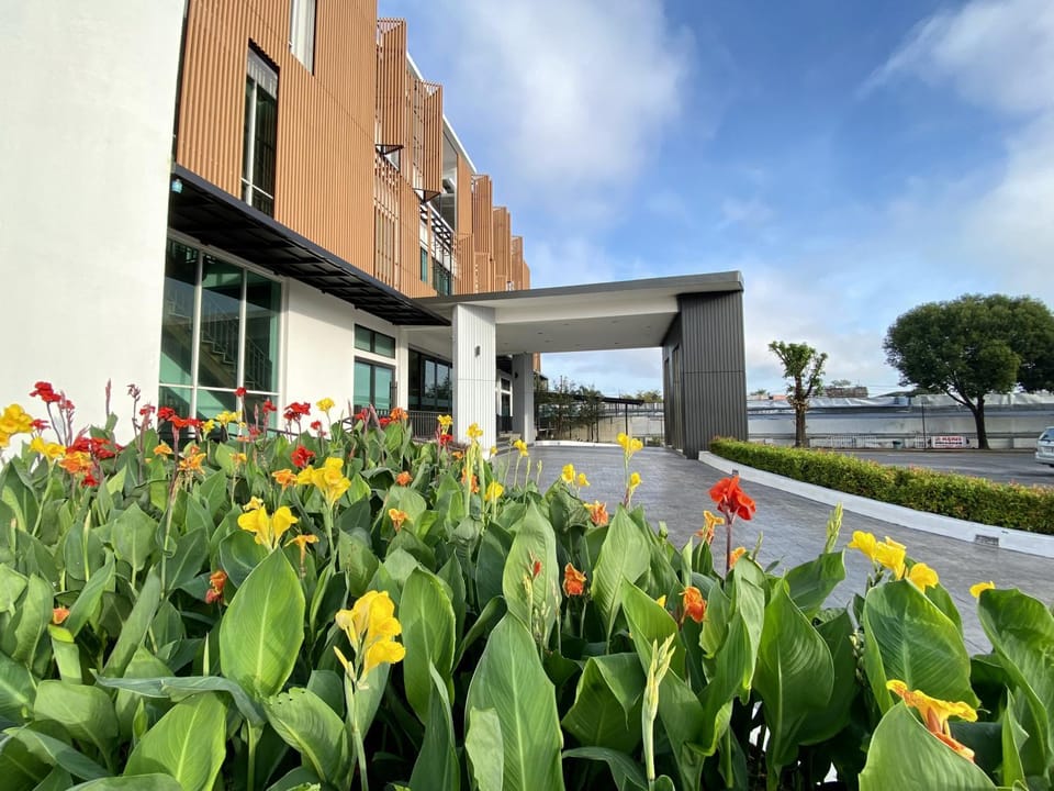 Property building, Lobby or reception