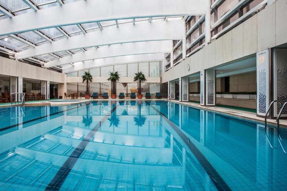 Swimming pool, Swimming pool