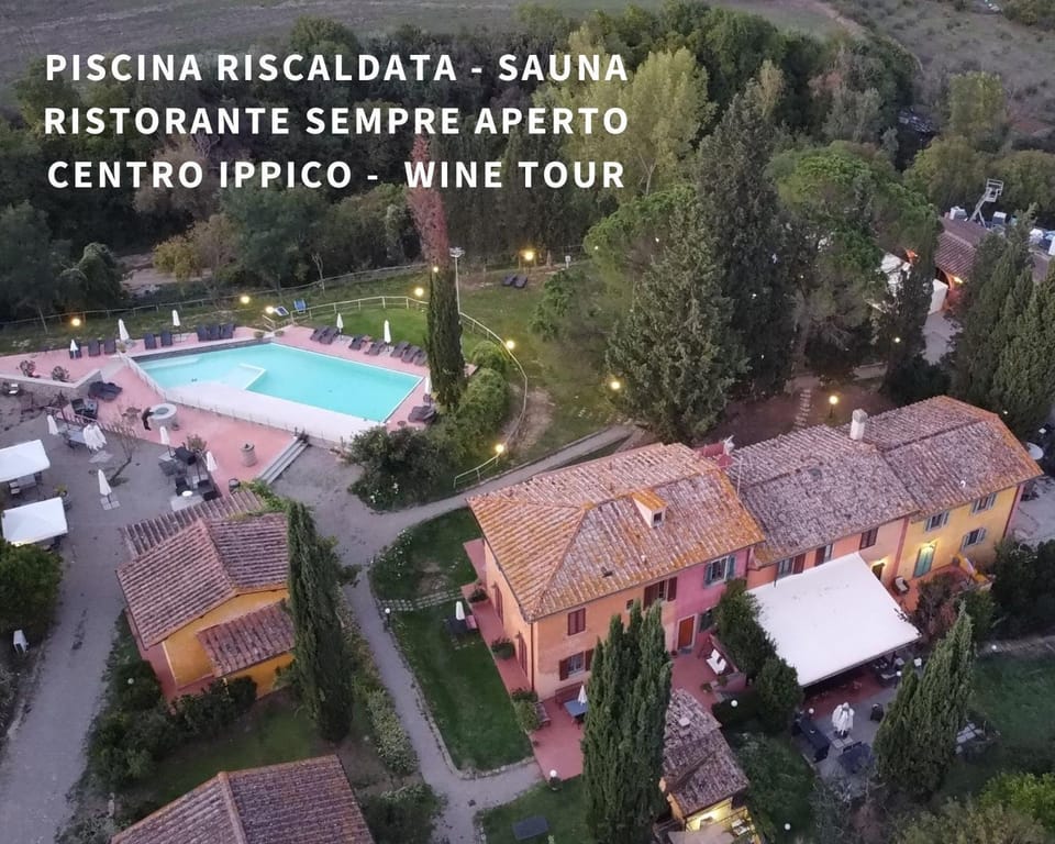 Podere Dell'Anselmo Farm Stay in Tuscany