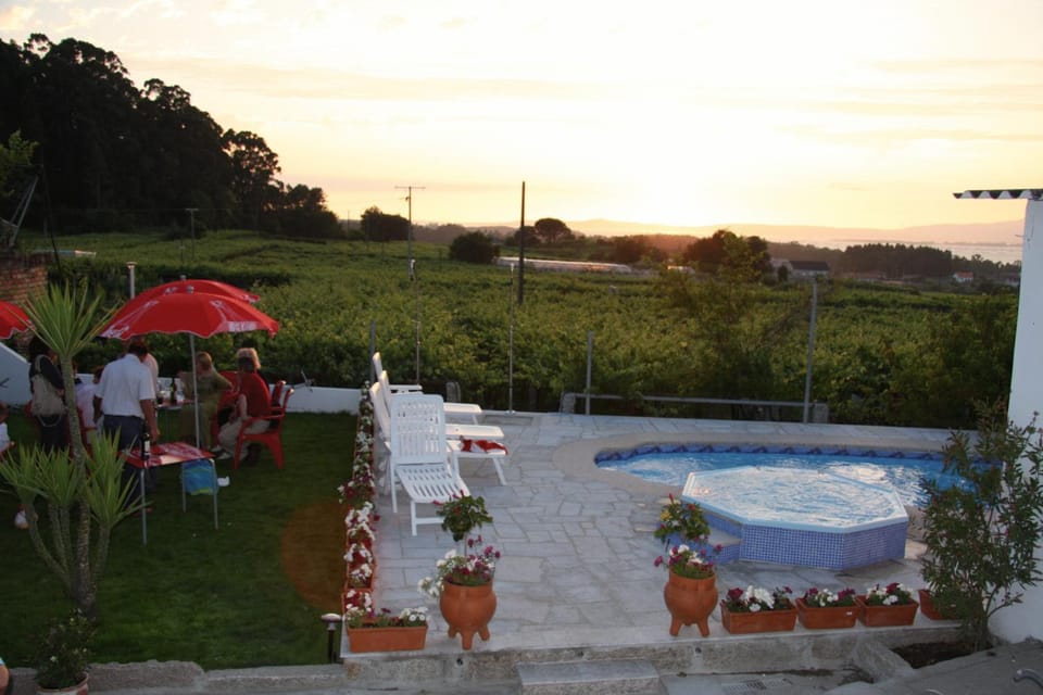 Balcony/Terrace, Swimming pool
