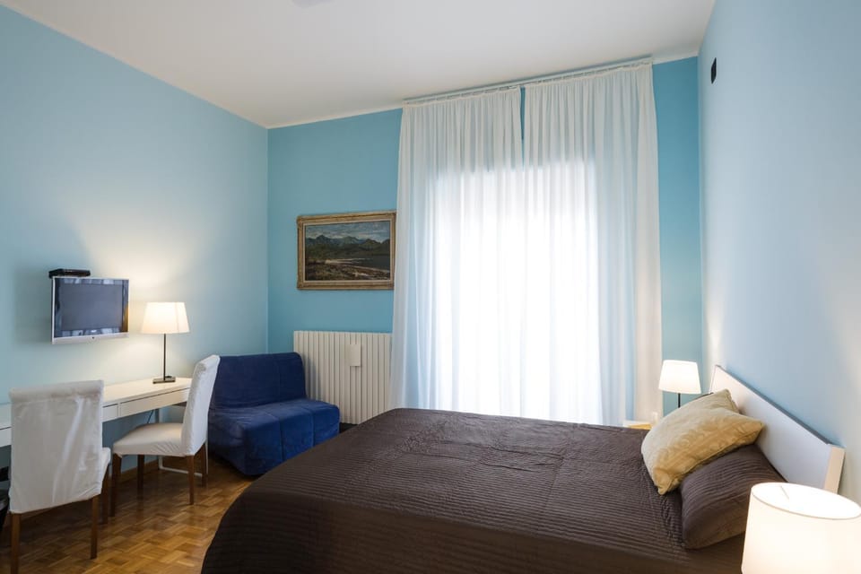 Day, TV and multimedia, Photo of the whole room, Bedroom, On site