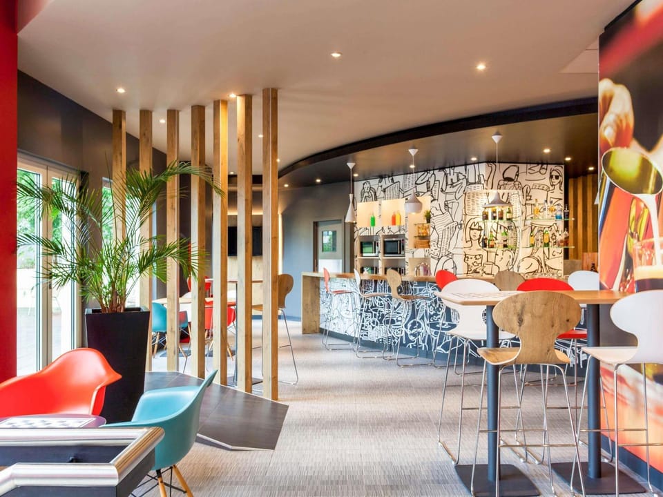 Lounge or bar