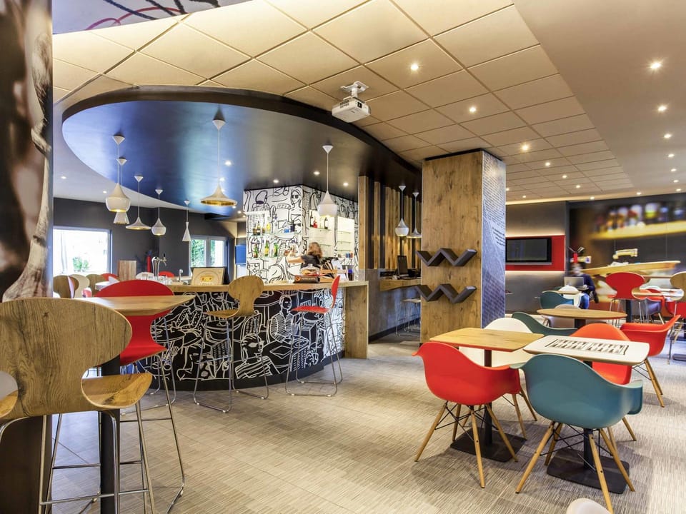 Lounge or bar