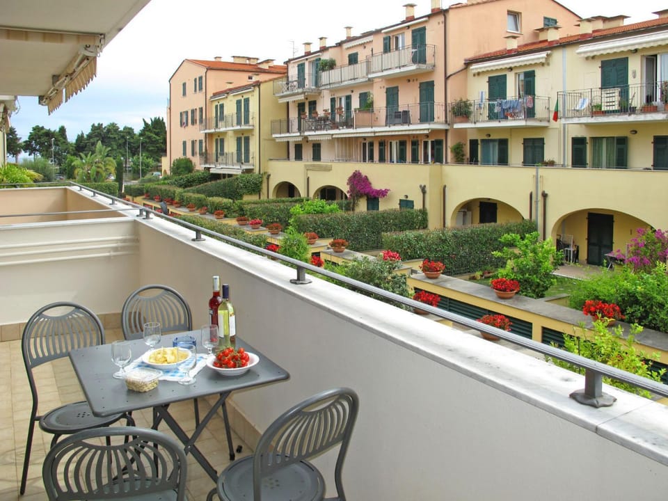 Apartment Cala Azzurra - IMP312 by Interhome Apartment in Imperia