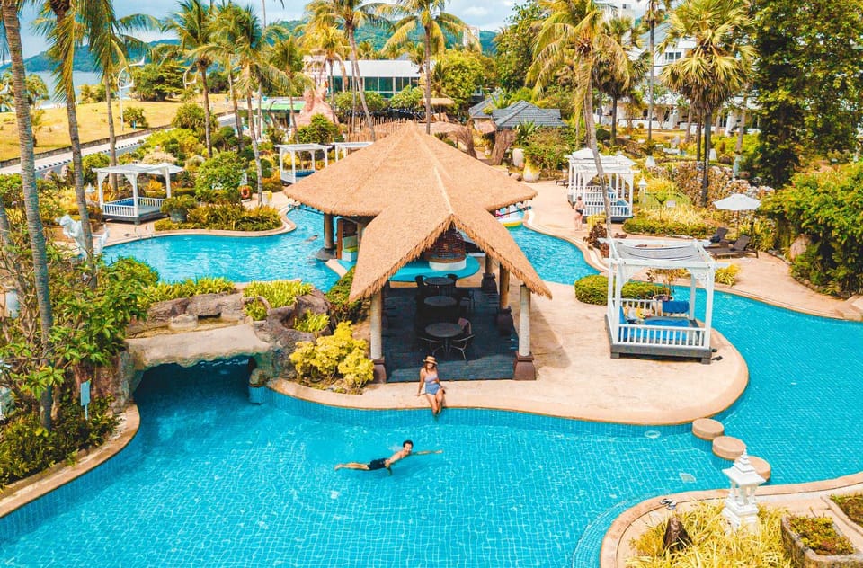 Day, Natural landscape, Garden, Lounge or bar, Garden view, Pool view, Swimming pool, sunbed