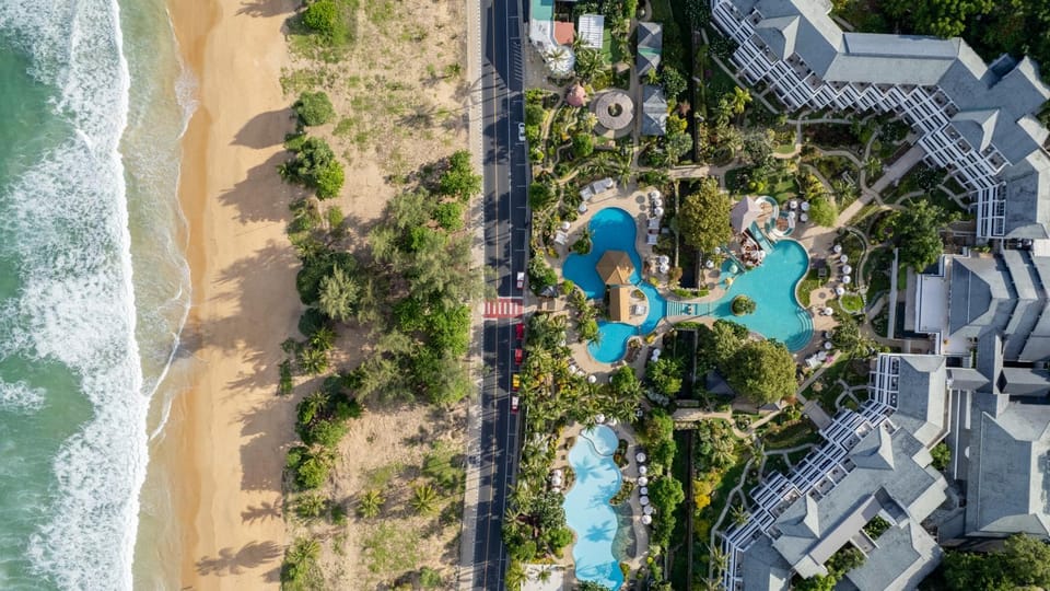 Property building, Natural landscape, Bird's eye view, Beach, Street view