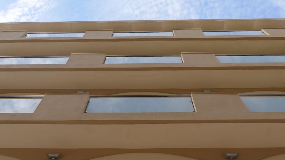 Property building, Facade/entrance