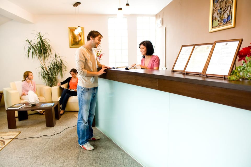 Staff, Lobby or reception, Guests