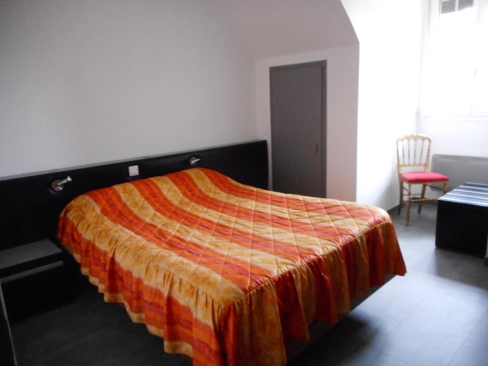 Logis Hôtel Relais Paris Bale - Restaurant La Mangeoire Hotel in Bourgogne-Franche-Comté