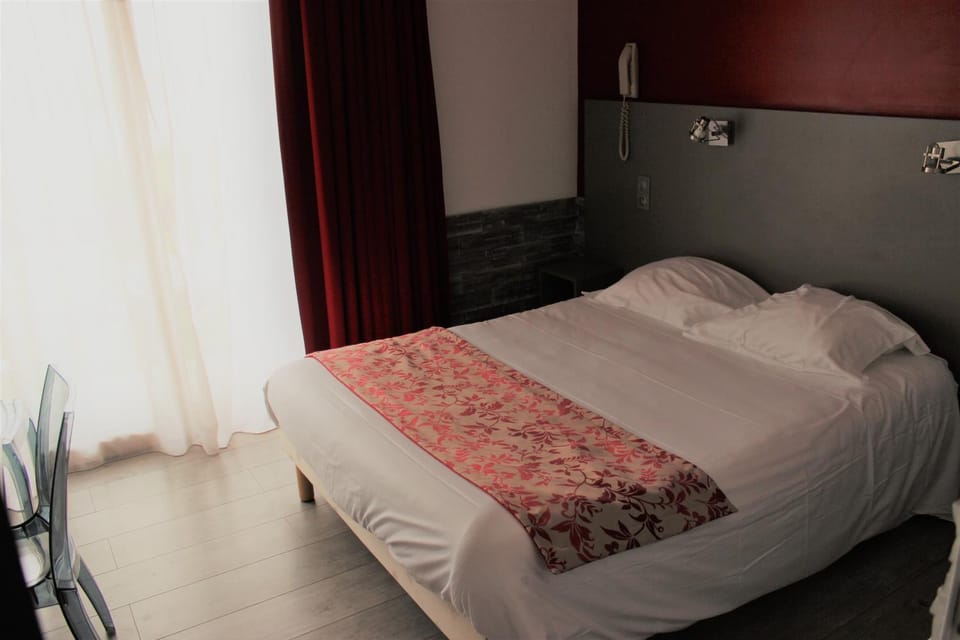 Logis Hôtel Restaurant La Vieille Ferme, Mâcon Nord Motel in Bourgogne-Franche-Comté