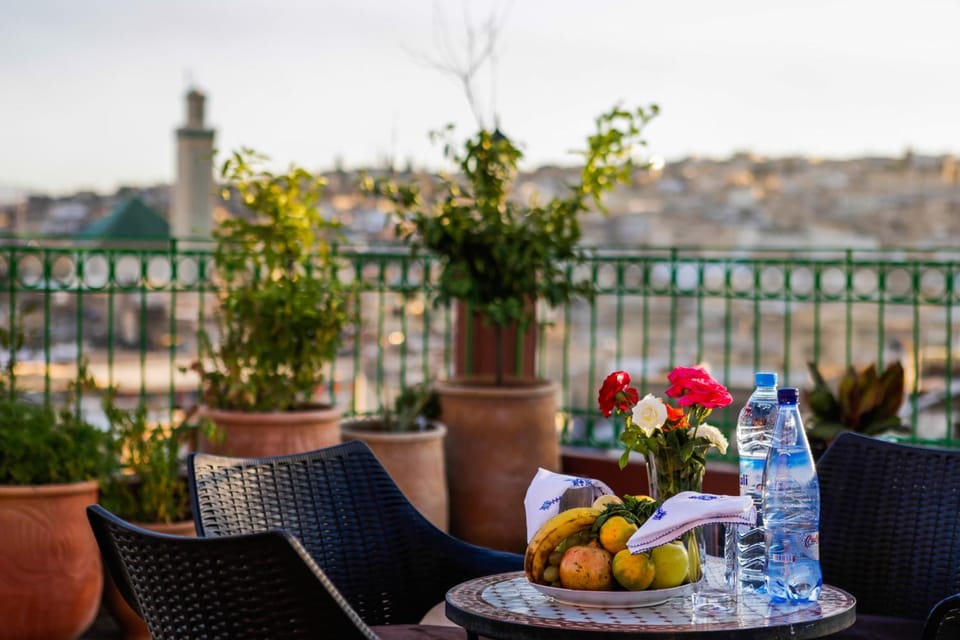 Balcony/Terrace, Food, City view