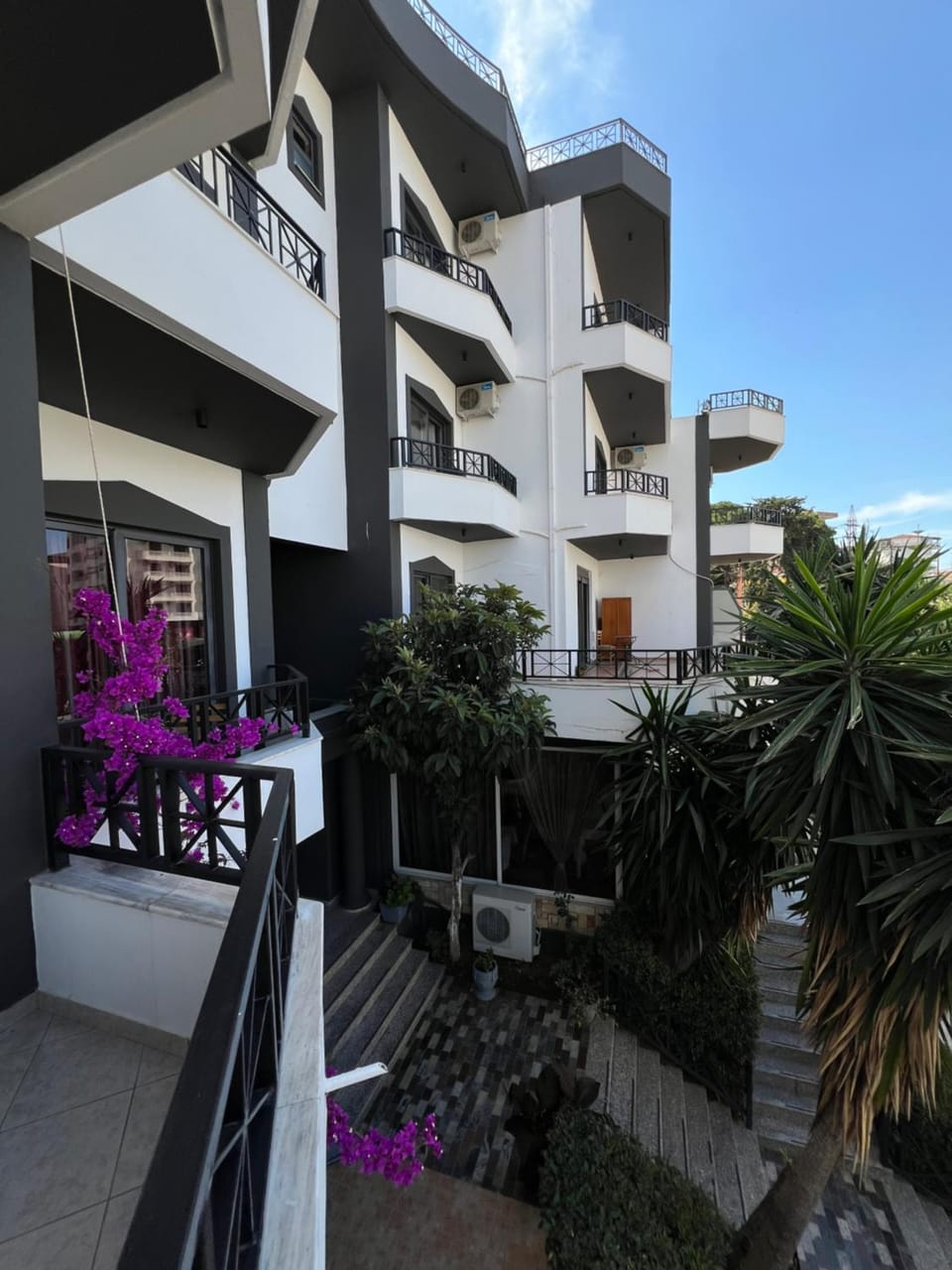 Privé City Hotel Hotel in Sarandë