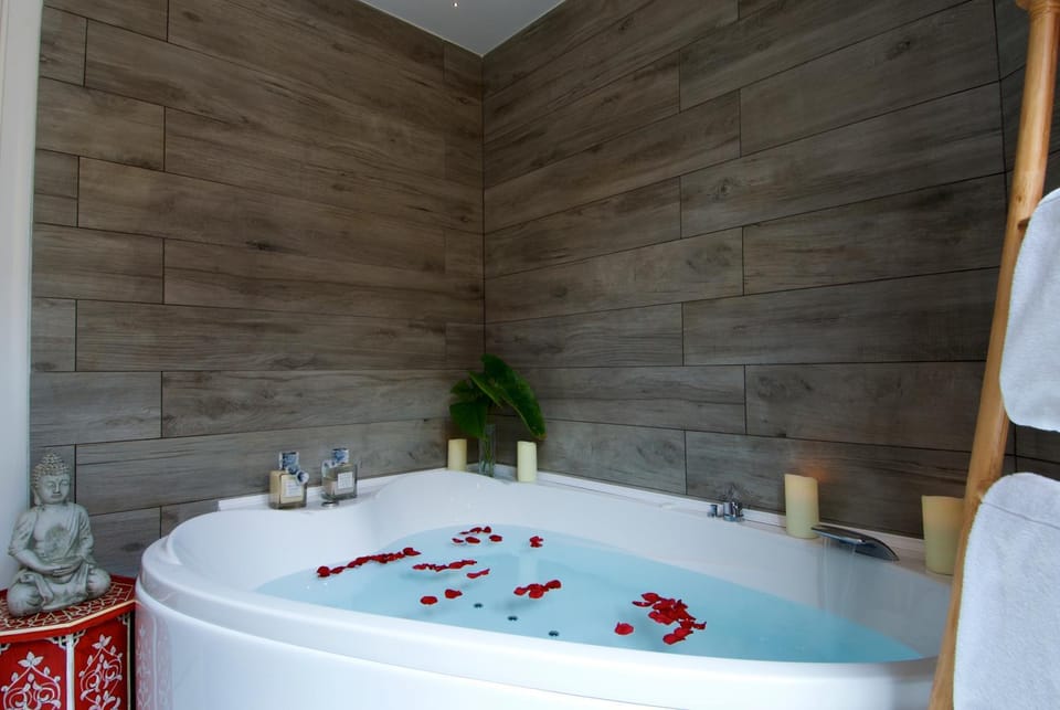 Hot Tub, Bathroom, Bath