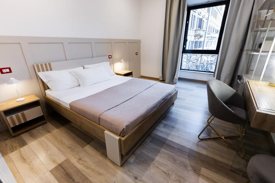 Coffee/tea facilities, Bedroom, hair dryier, locker, safe, towels, air conditioner