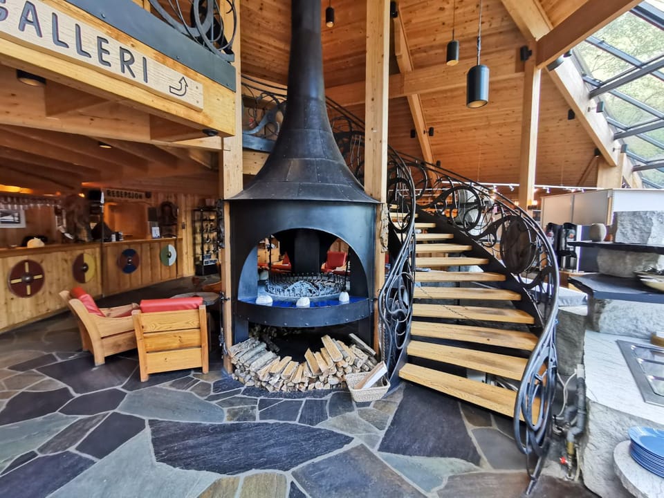 Lounge or bar