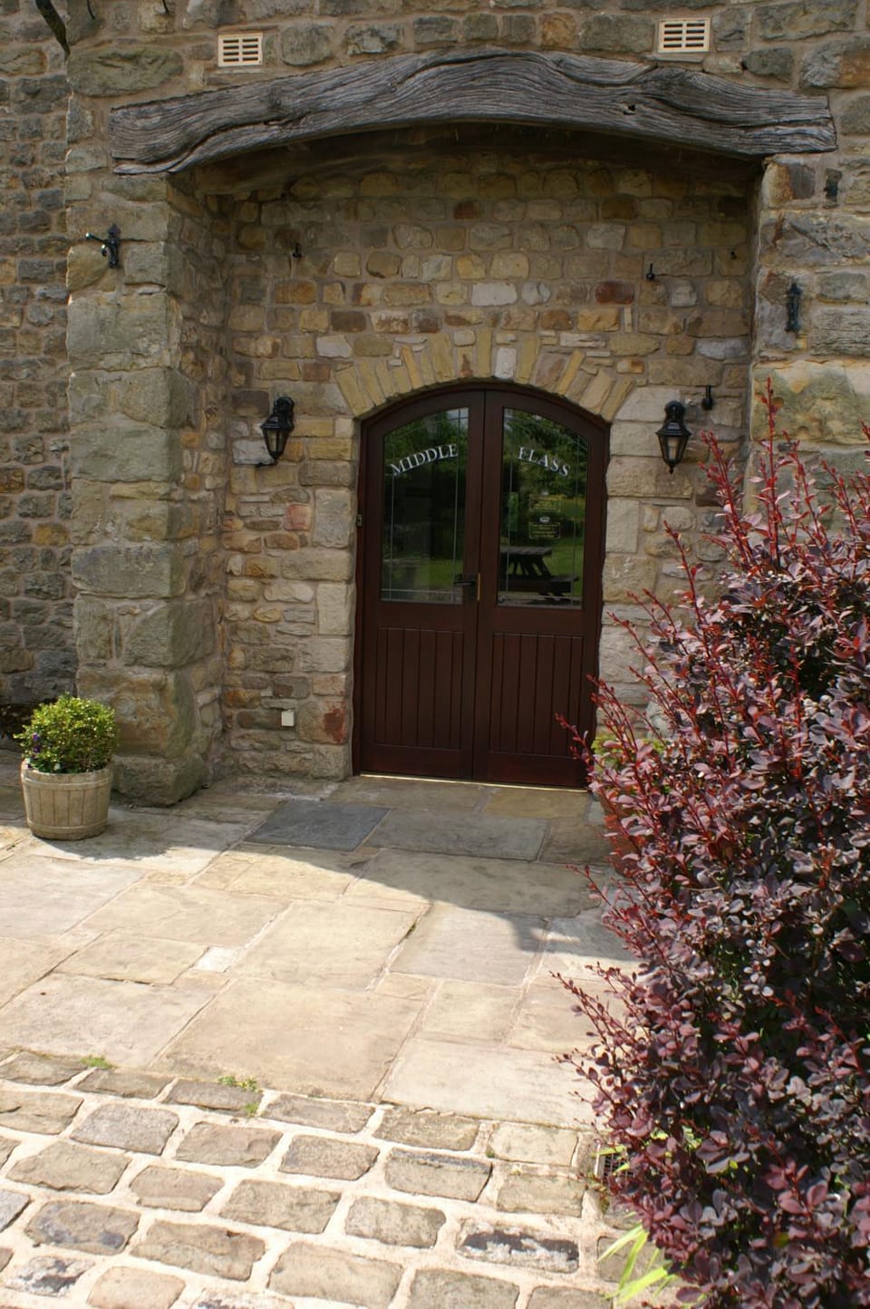 Facade/entrance