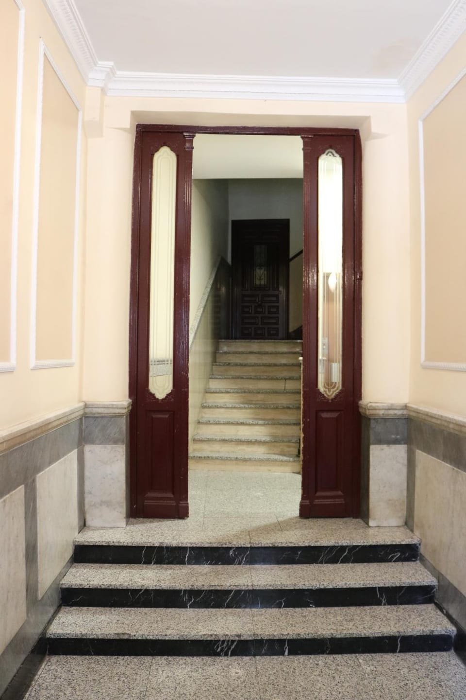 Property building, Facade/entrance