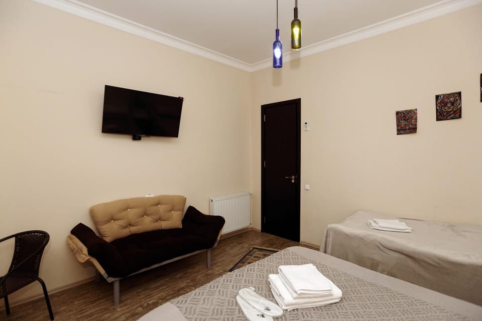 TV and multimedia, Seating area