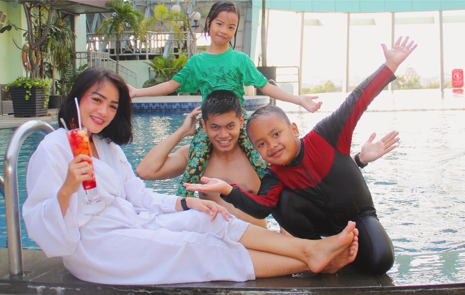 People, Swimming pool, children, Family