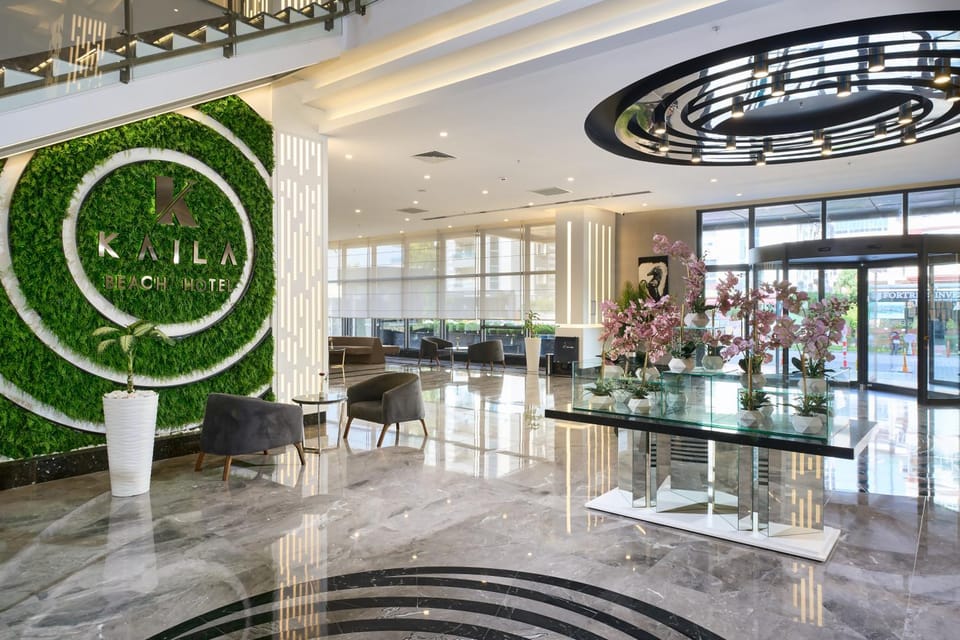 Facade/entrance, Lobby or reception, Seating area