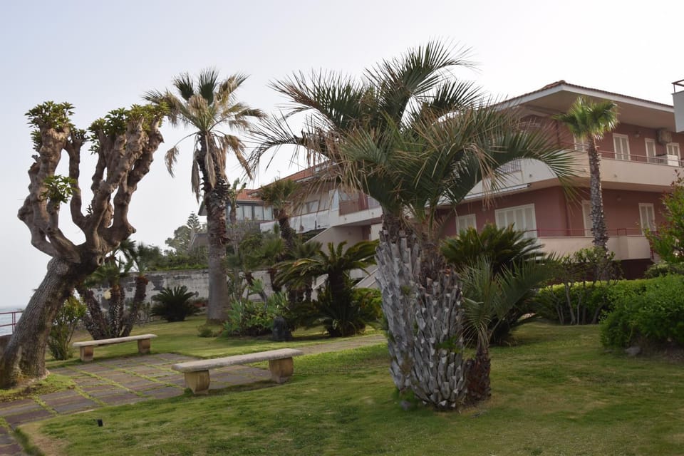 Facade/entrance, Garden