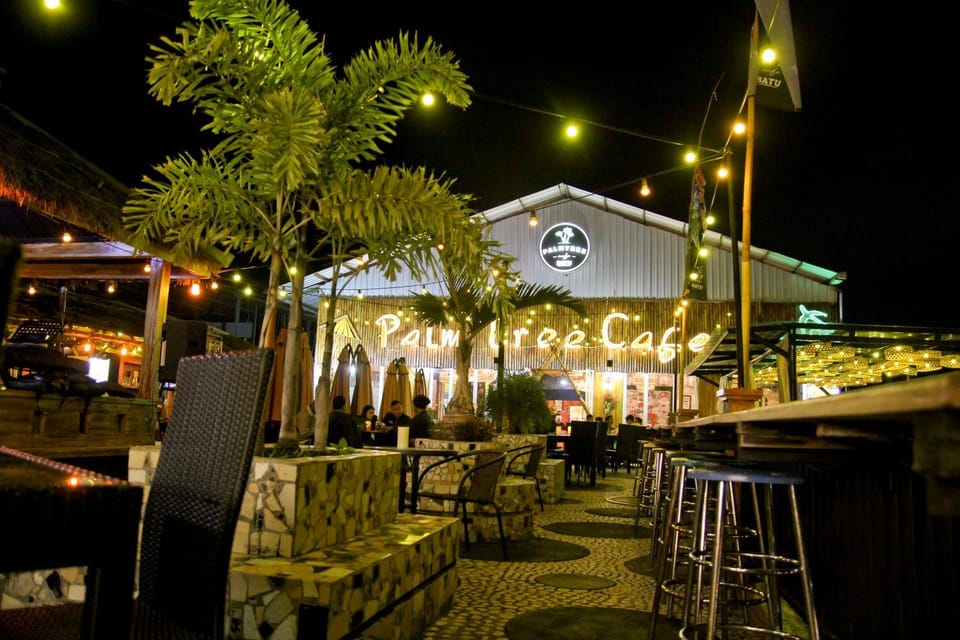 Patio, Restaurant/places to eat, Nightclub / DJ, Lounge or bar