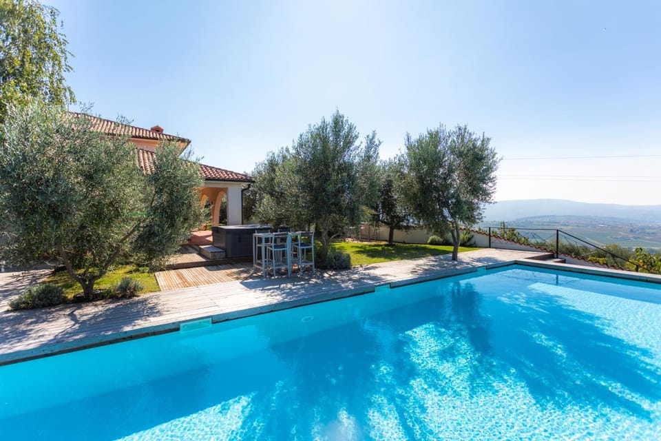 Property building, Natural landscape, Pool view, Sea view, Swimming pool