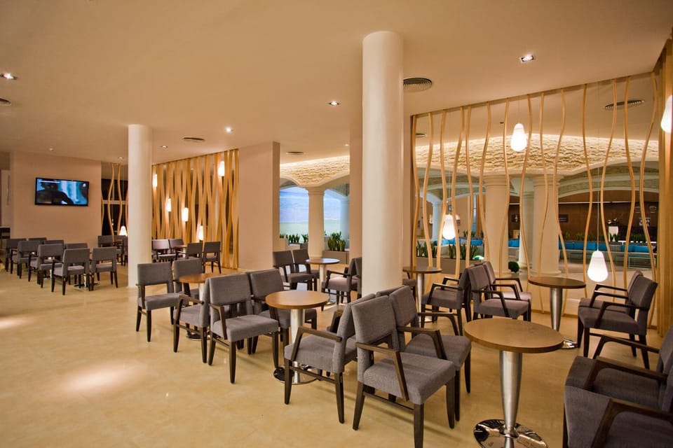 Lounge or bar