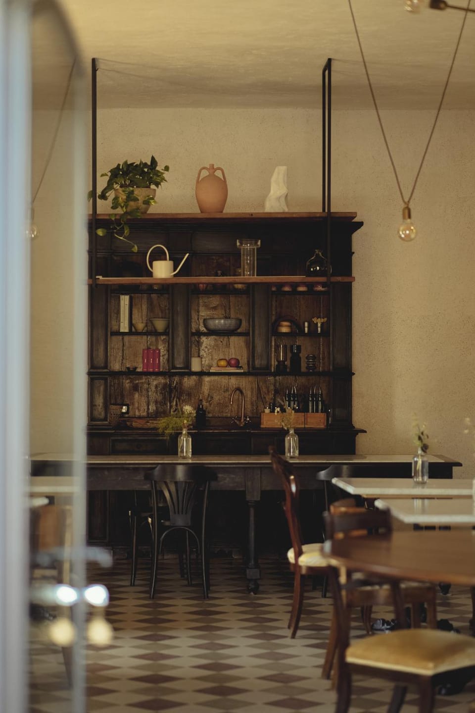 Restaurant/places to eat, Dining area