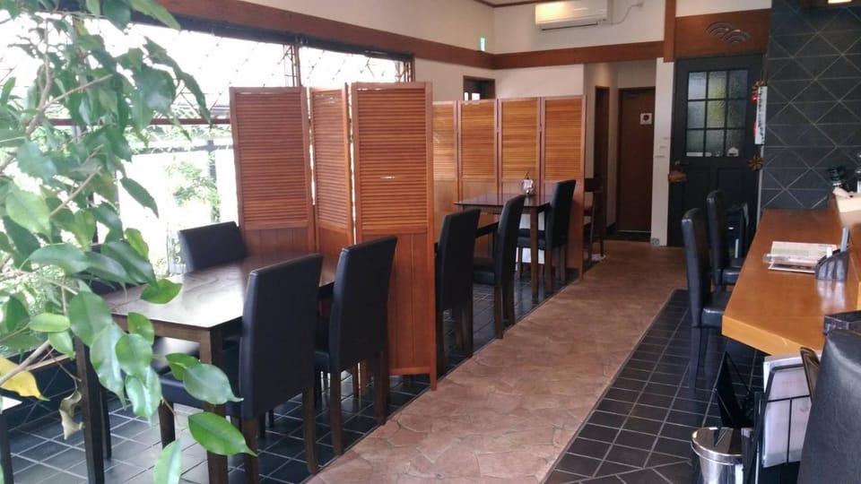 Guest House Kuranomachi ゲストハウス蔵の街 Bed and Breakfast in Japan