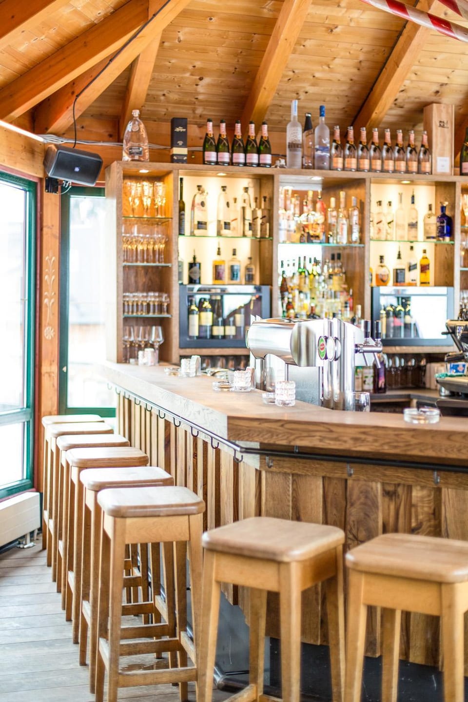 Day, Lounge or bar