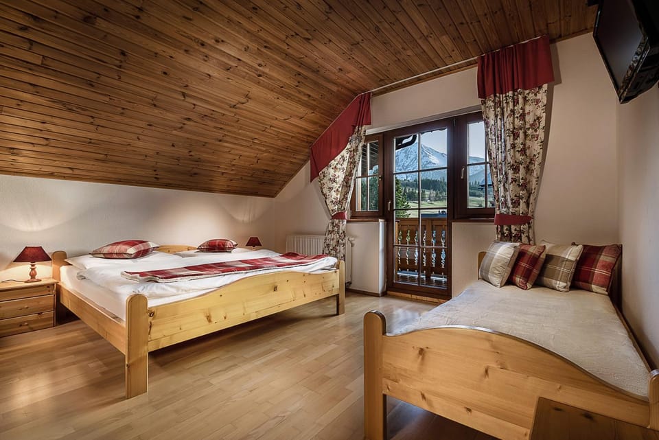 Decorative detail, Bedroom