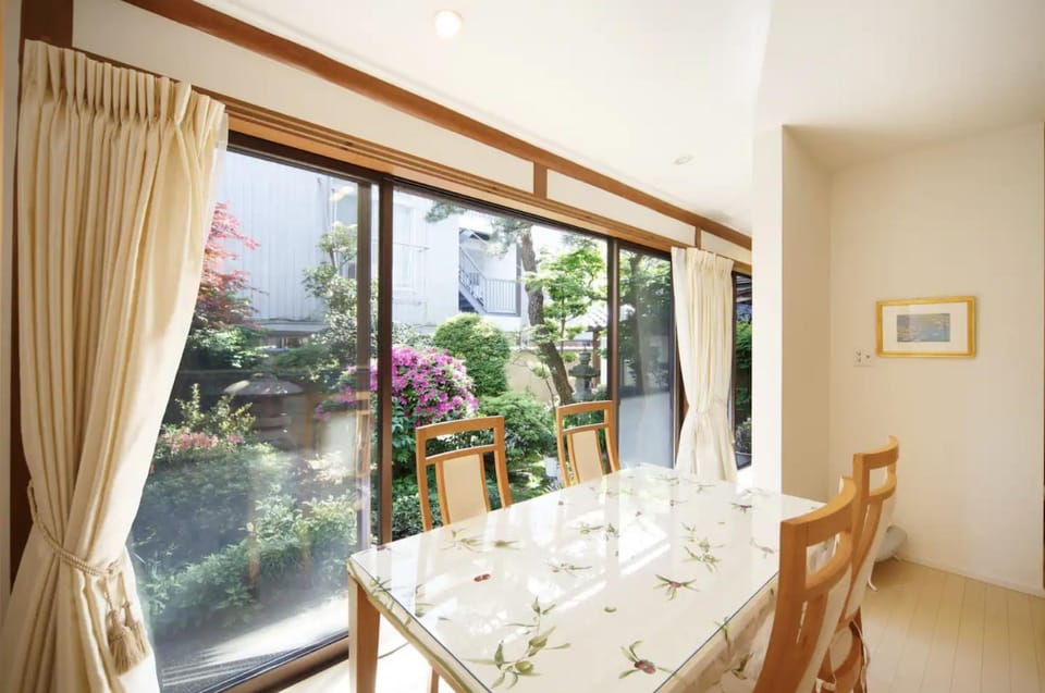 Dining area, Diving