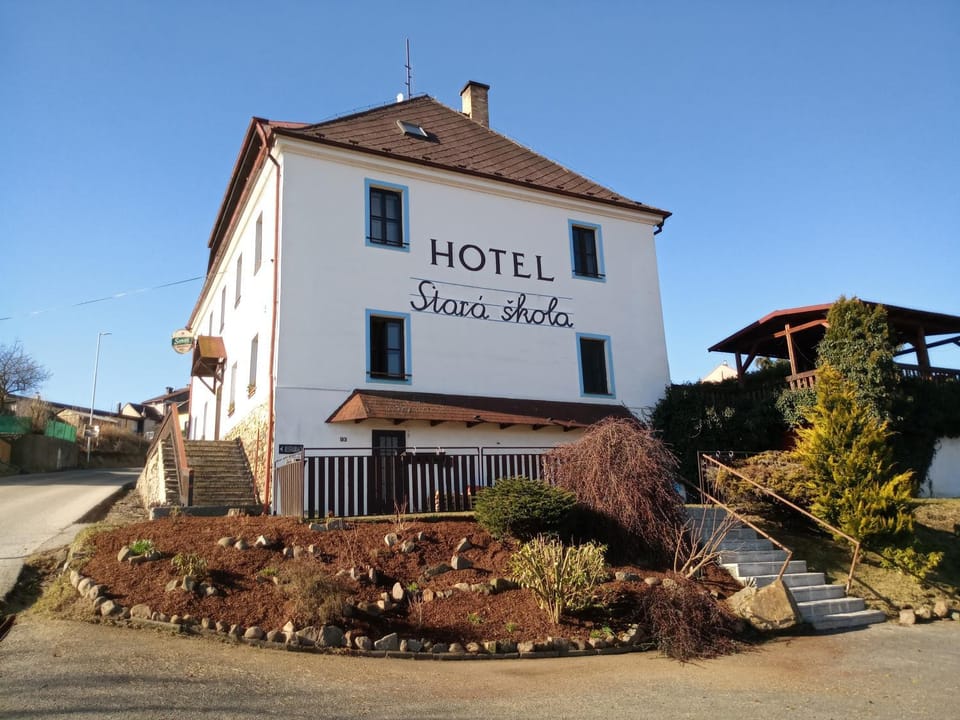 Hotel Stará škola na Šumavě Hotel in South Bohemian Region