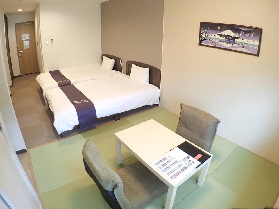Photo of the whole room